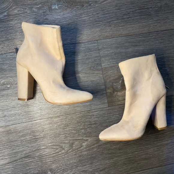 Cape Robbin Beautiful-9 Heeled Booties from Forever21 - Picture 8 of 13